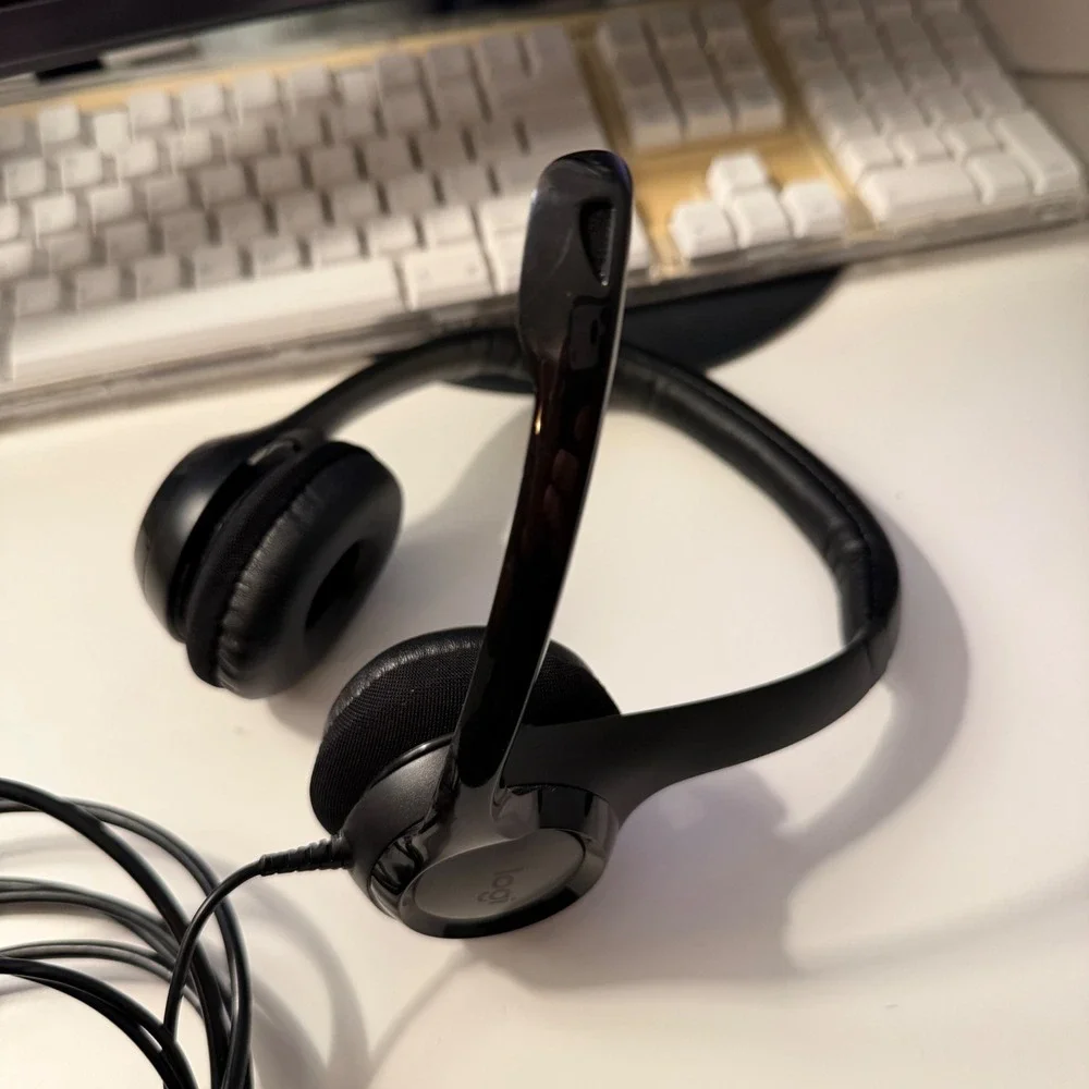 Logitech A00146 Wired USB Headset with Noise Cancelling Mic Black 981-000014